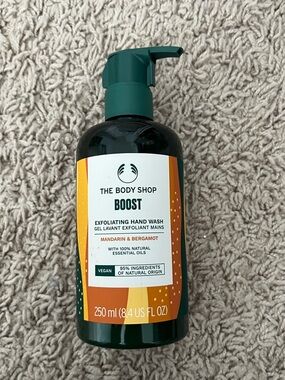 The Body Shop Boost Exfoliating Hand Wash - Green & Orange Pump Bottle